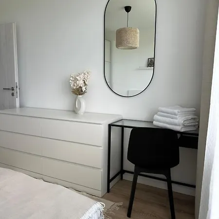2 Apartment, New Building, Near Airport, Ovocne Sady, Апартаменты *